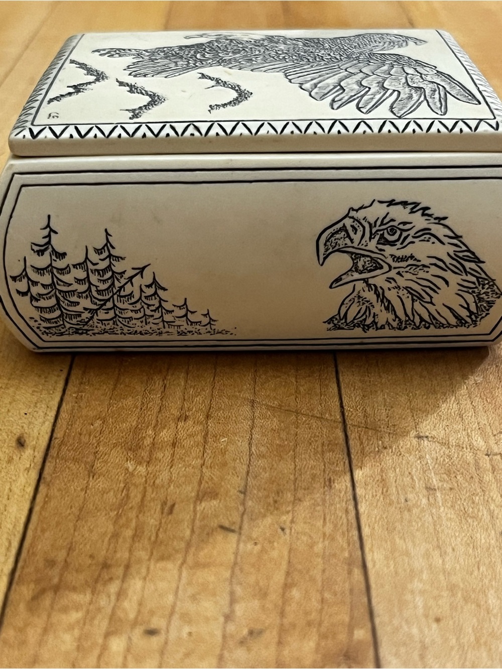 Vintage Art of the North Canada Eagle Ceramic Tile Box Signed CS Scrimshaw Style